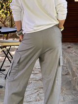 Pantalón Cargo Chic Gris